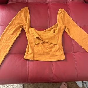 NWT urban outfitters long sleeve crop
